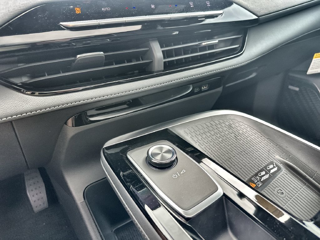 New 2026 Buick Enclave Sport Touring w/ Power Package FWD image 27