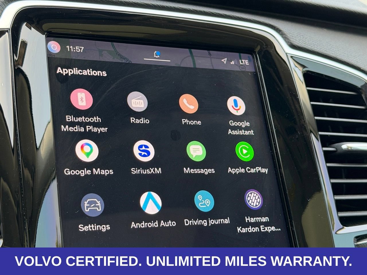 Certified 2023 Volvo XC90 T8 Plus w/ Protection Package Premier AWD/4WD image 18
