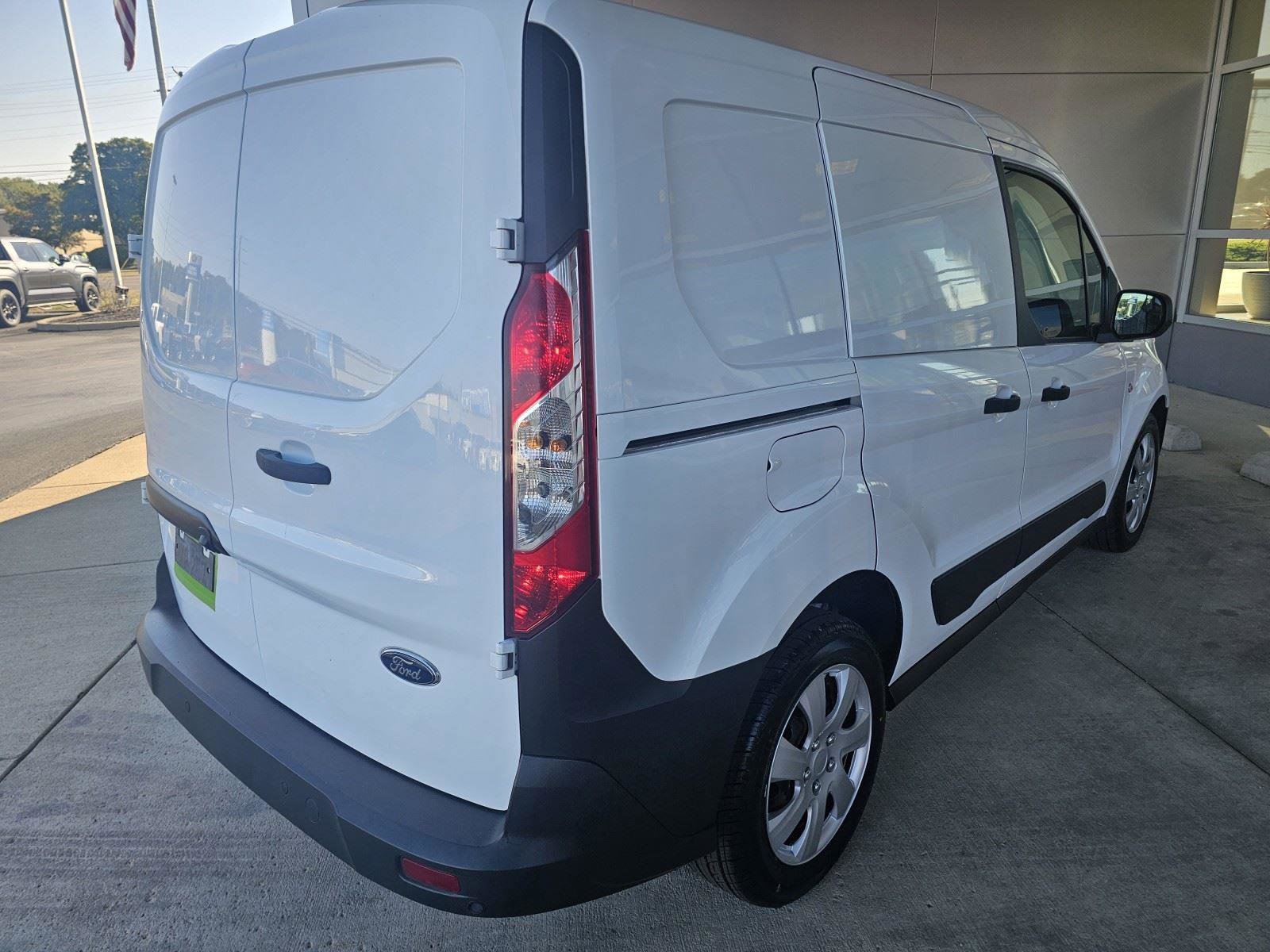 Used 2019 Ford Transit Connect XL image 8