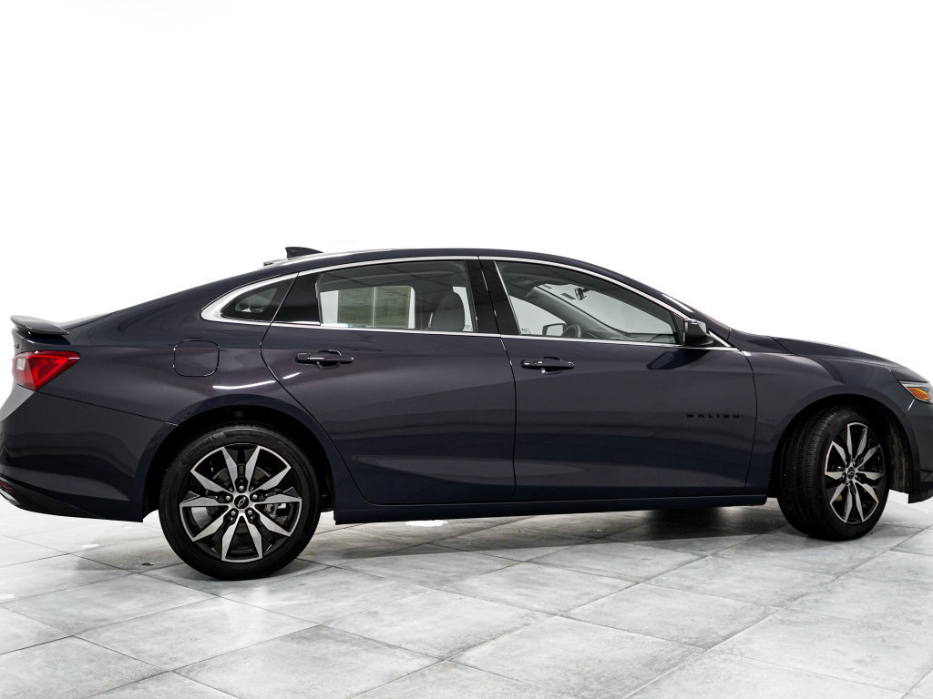 Used 2025 Chevrolet Malibu RS FWD image 7