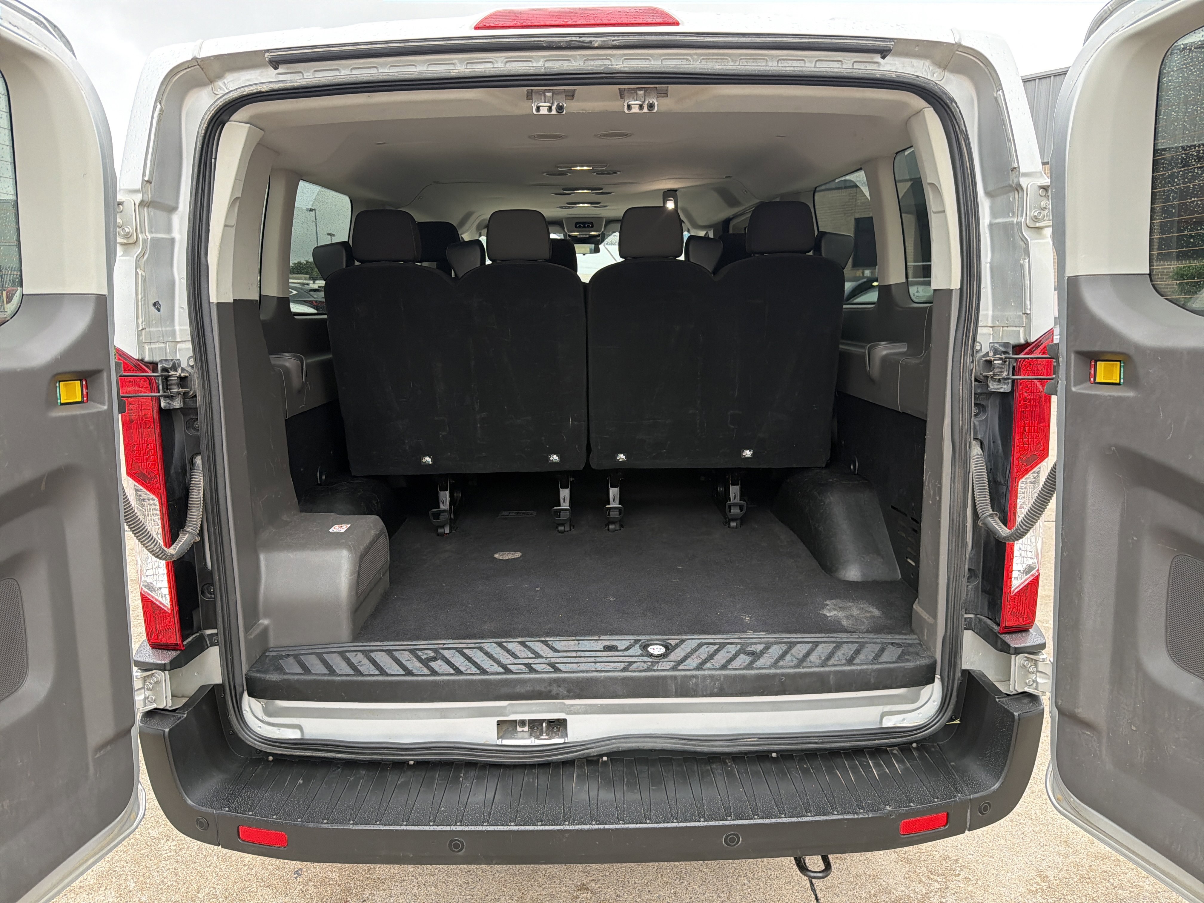 Used 2021 Ford Transit 350 XLT RWD image 25