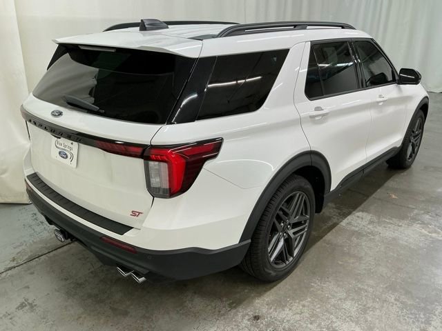 Used 2025 Ford Explorer ST w/ Sun And Sound Package image 3