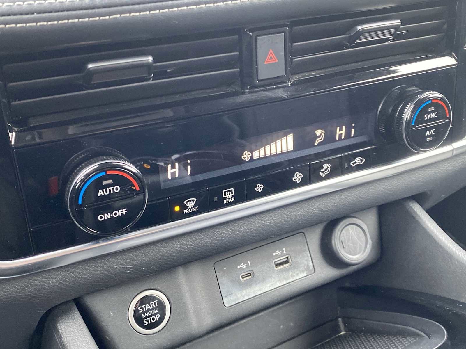 Used 2022 Nissan Rogue SV image 29