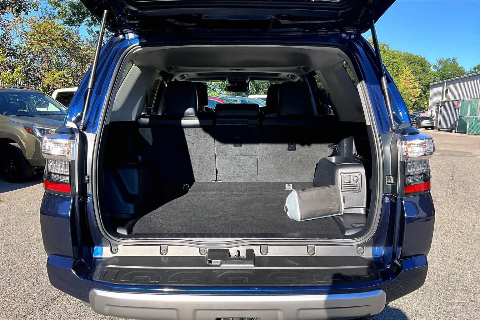 Certified 2023 Toyota 4Runner TRD Off-Road Premium w/ Moonroof Package AWD/4WD image 31