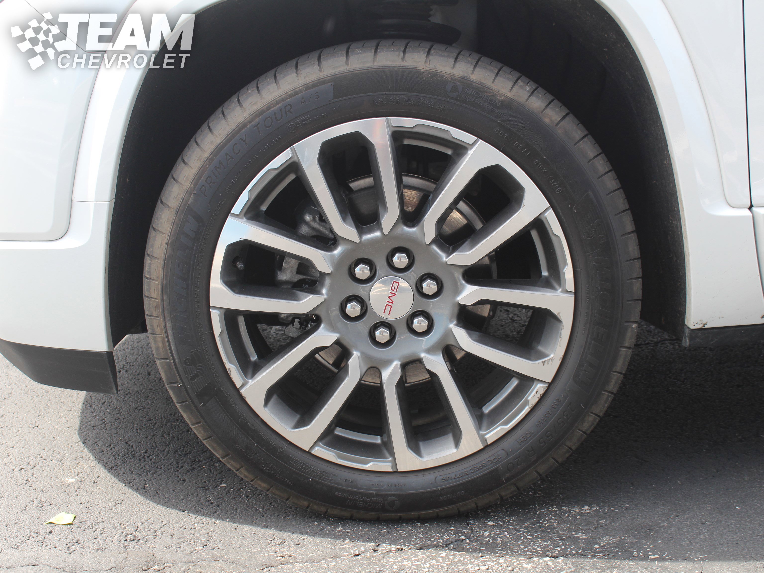 Used 2021 GMC Acadia Denali w/ Denali Ultimate Package AWD/4WD image 37