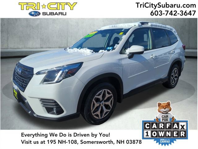 Used 2023 Subaru Forester Premium image 1
