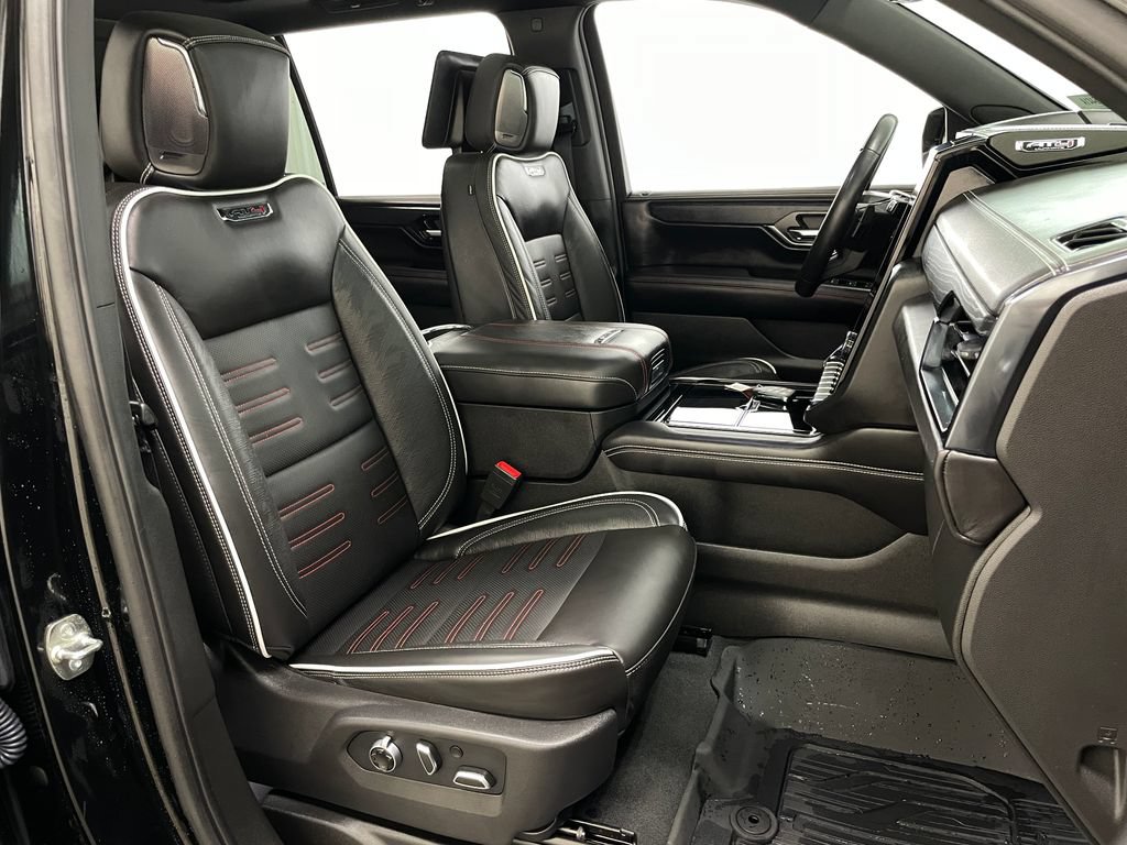 Used 2026 GMC Yukon XL AT4 Ultimate w/ LPO, Floor Liner Package AWD/4WD image 48
