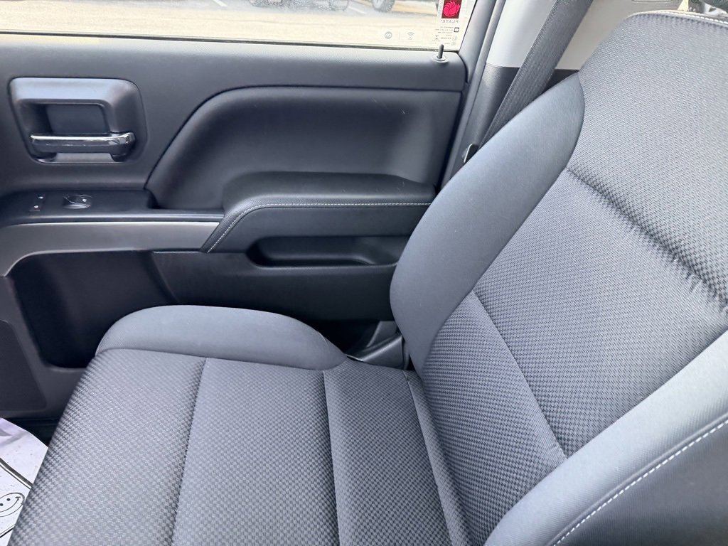 Used 2018 Chevrolet Silverado 1500 LT w/ All Star Edition image 30