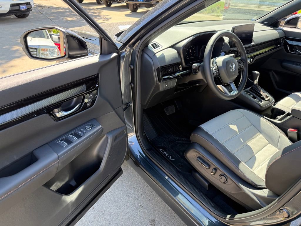 Certified 2026 Honda CR-V Sport Touring image 15
