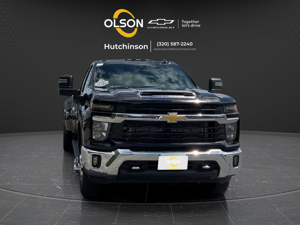 Used 2026 Chevrolet Silverado 3500 LT w/ All Star Edition AWD/4WD image 8