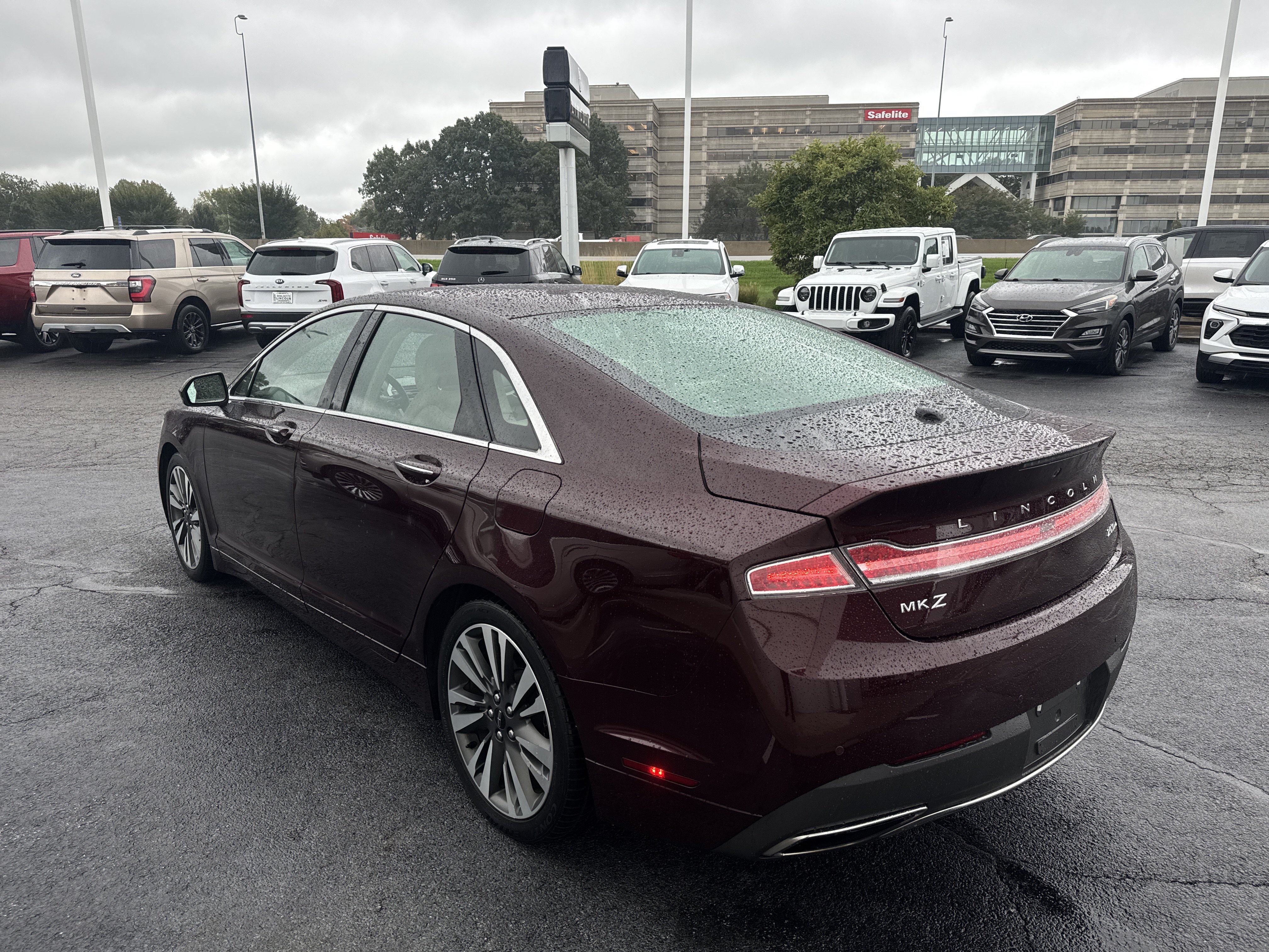 Used 2018 Lincoln MKZ Reserve w/ Climate Package AWD/4WD image 8