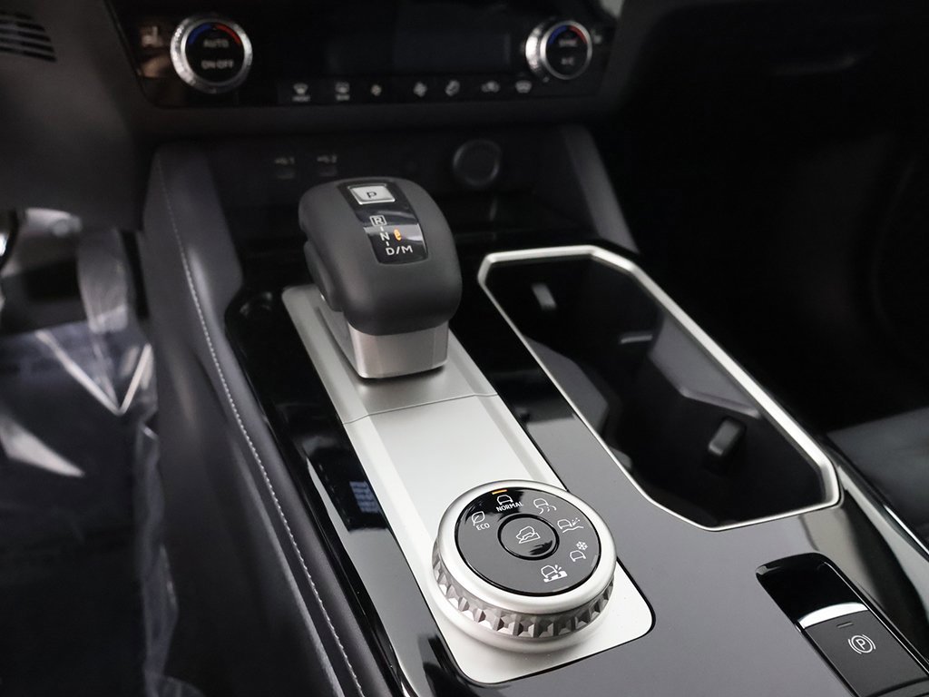 New 2025 Mitsubishi Outlander SE image 50