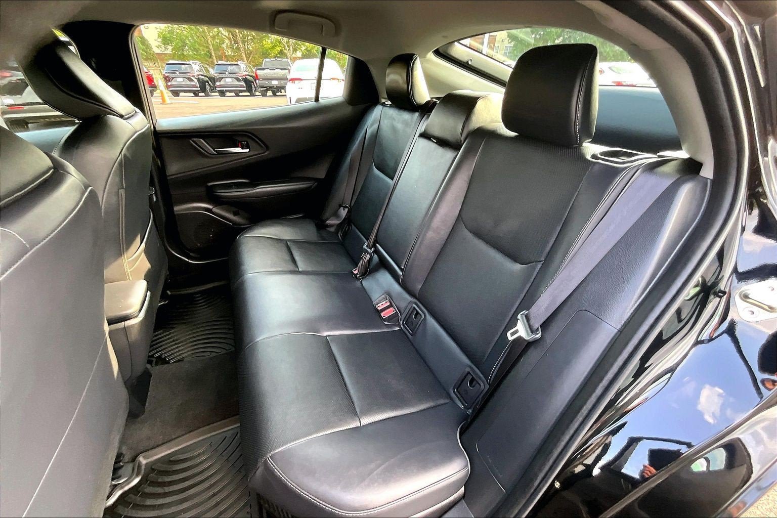 Used 2025 Toyota Prius AWD image 25