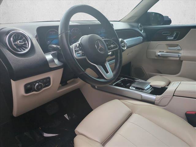Used 2020 Mercedes-Benz GLB 250 w/ Premium Package image 10