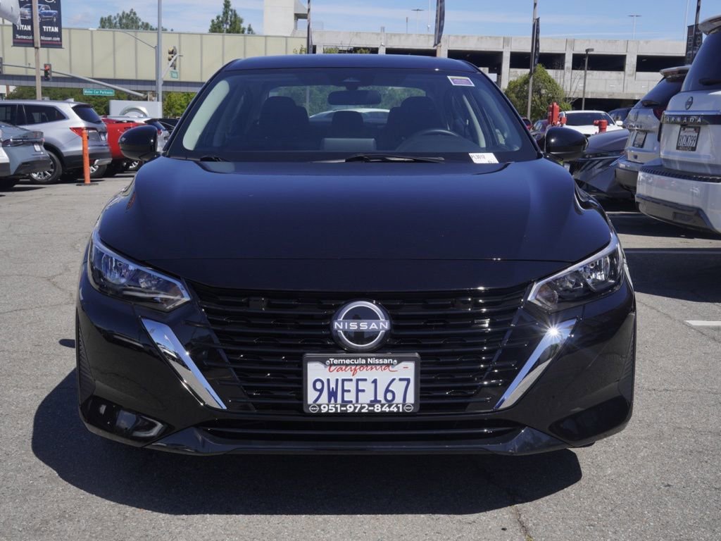 Certified 2025 Nissan Sentra SV image 6