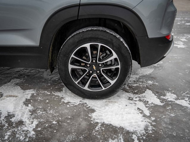 Used 2025 Chevrolet TrailBlazer LT image 11