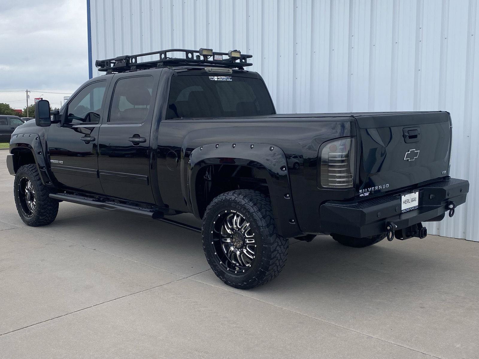 Used 2014 Chevrolet Silverado 2500 LTZ w/ LTZ Plus Package AWD/4WD image 6