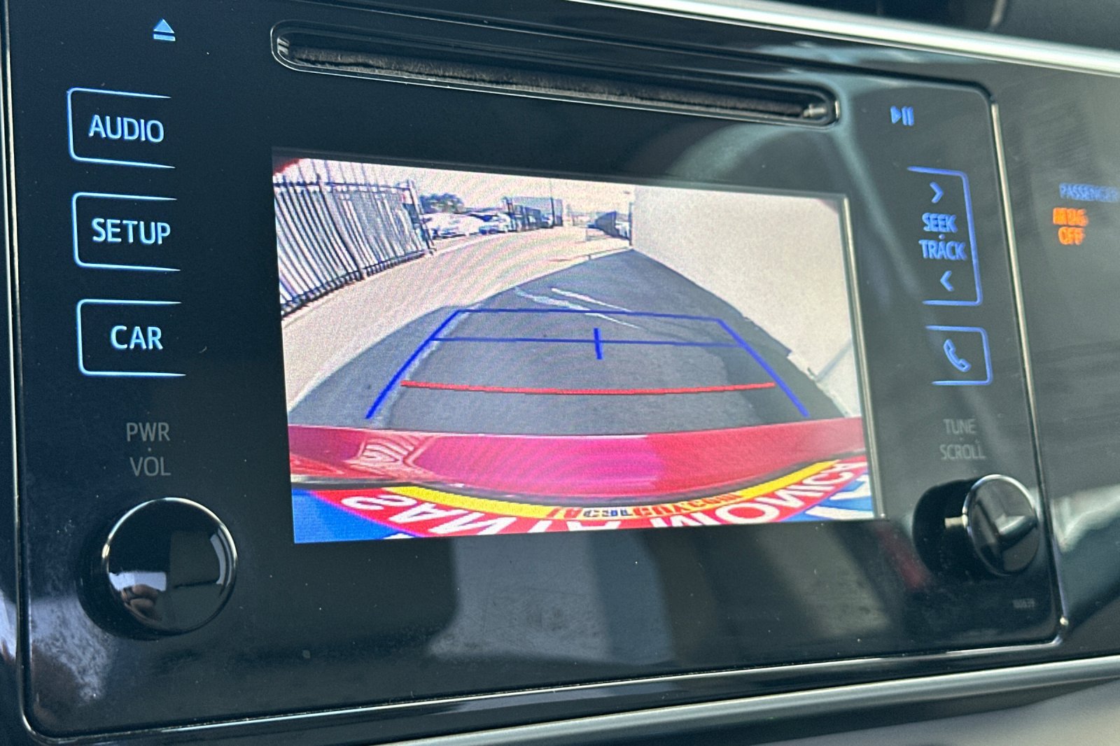 Used 2019 Toyota Corolla LE w/ Carpet Mat Package (TMS) FWD image 19