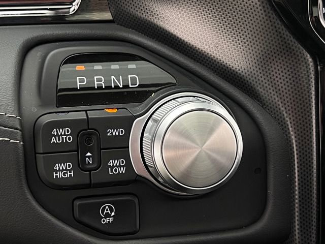 Used 2025 RAM 1500 Limited AWD/4WD image 23