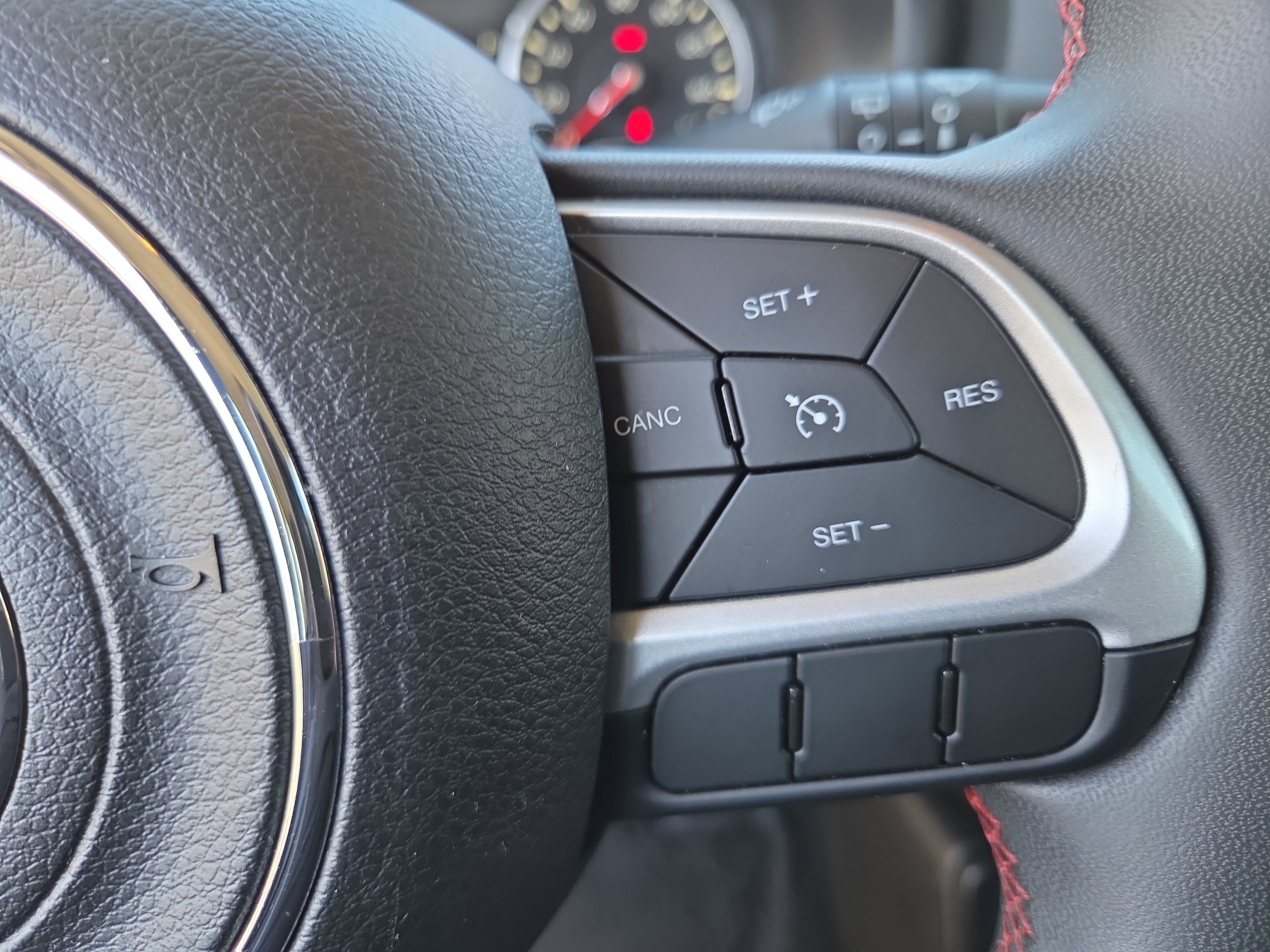 Certified 2023 Jeep Renegade Trailhawk AWD/4WD image 27