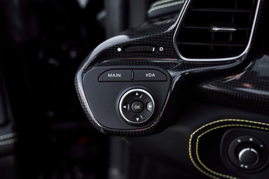 Used 2015 Ferrari 458 Spider RWD image 54