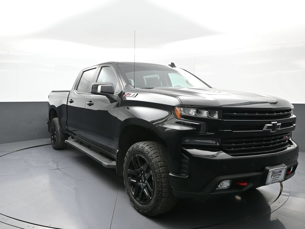 Used 2021 Chevrolet Silverado 1500 LT Trail Boss w/ Convenience Package II AWD/4WD image 3