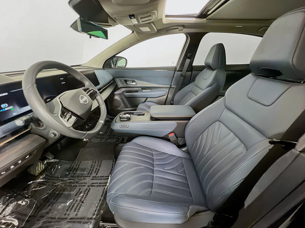 Used 2025 Nissan Ariya Platinum image 21