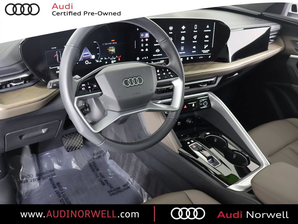 Certified 2025 Audi Q5 Premium w/ Convenience Package AWD/4WD image 2