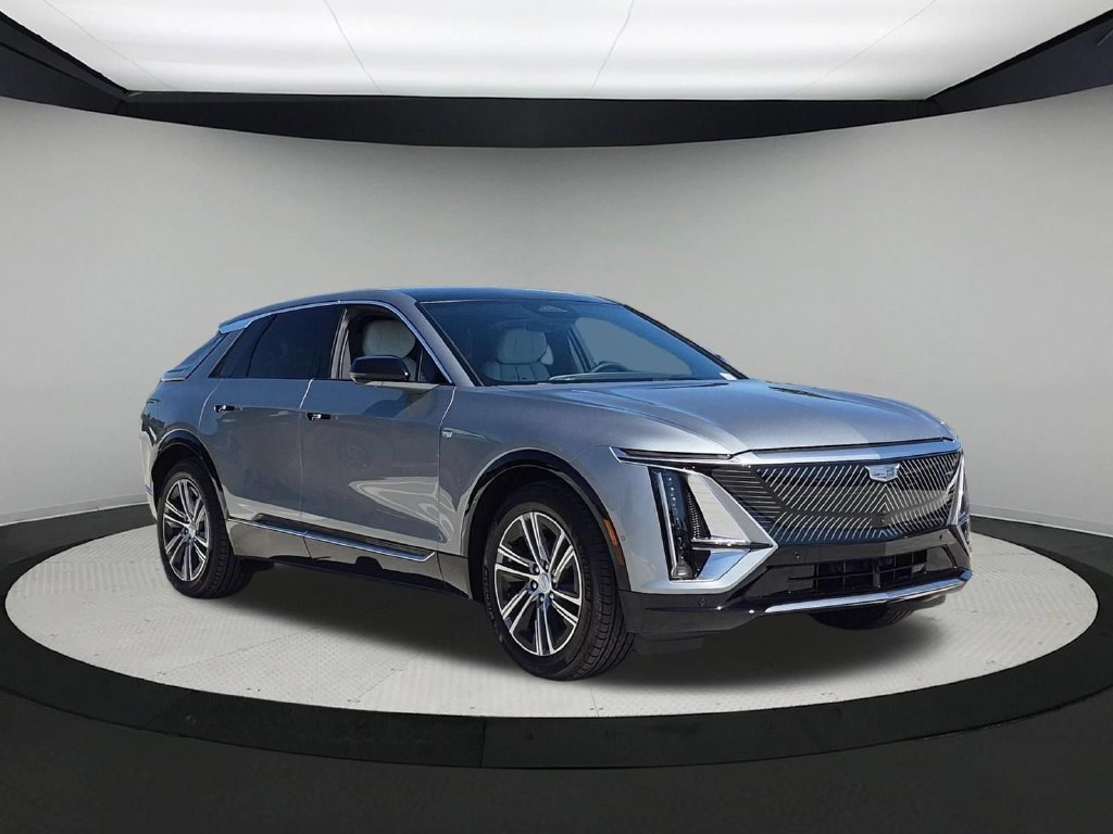 New 2026 Cadillac Lyriq Luxury AWD/4WD image 7