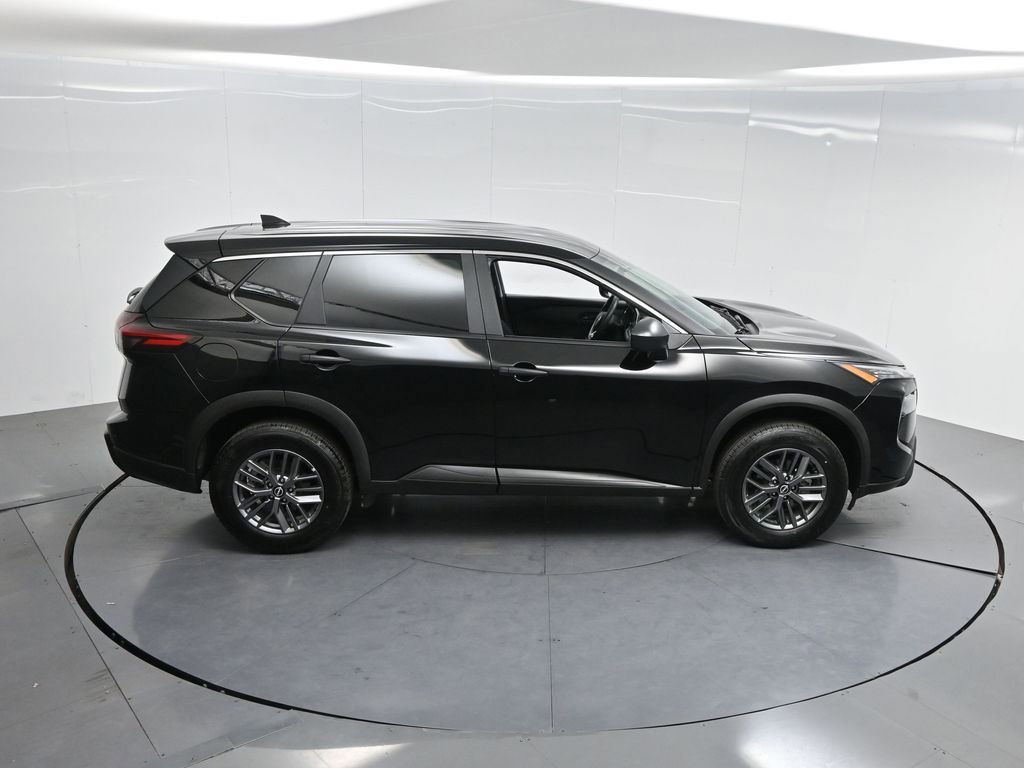 Used 2024 Nissan Rogue S image 64