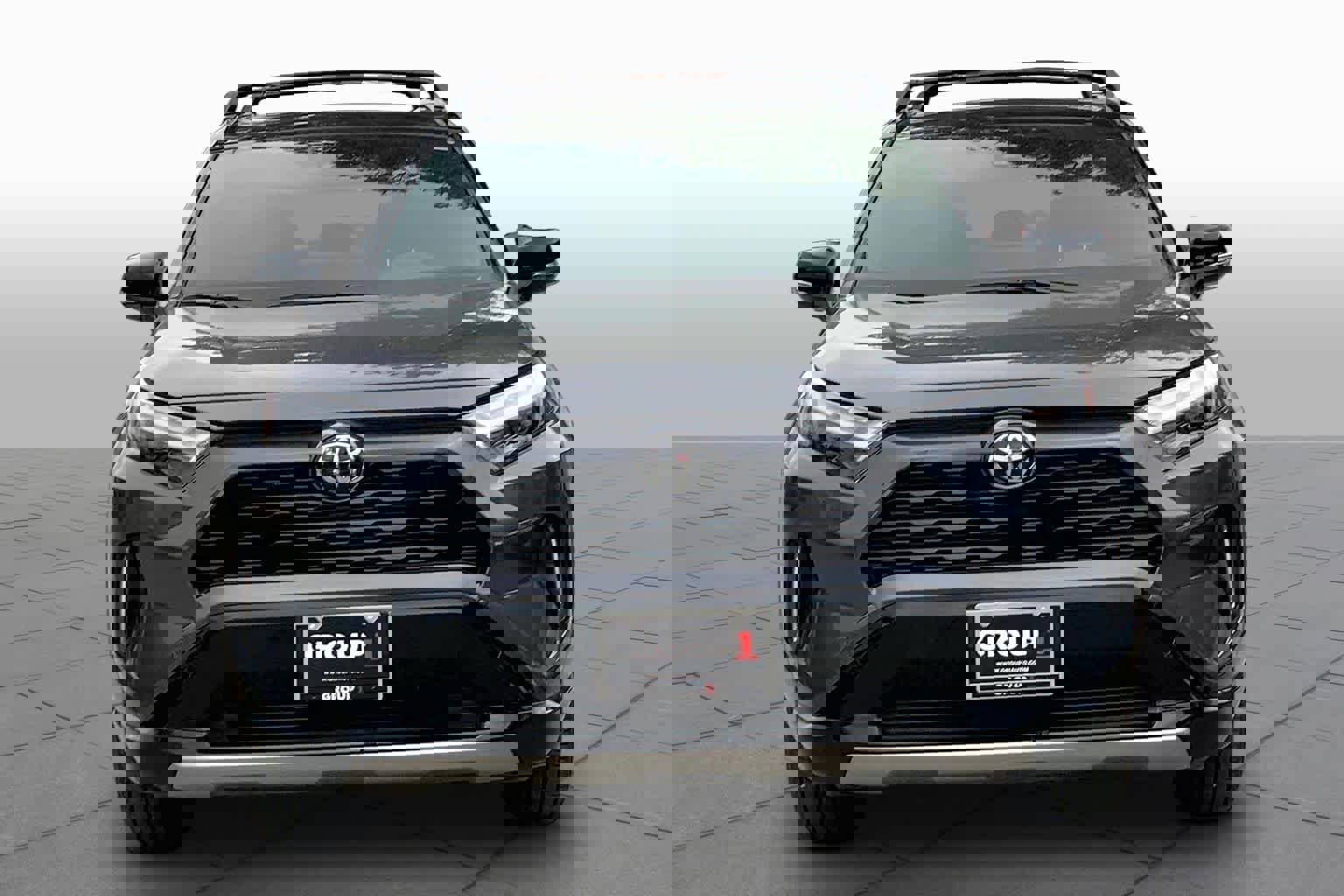 Used 2025 Toyota RAV4 XSE image 4