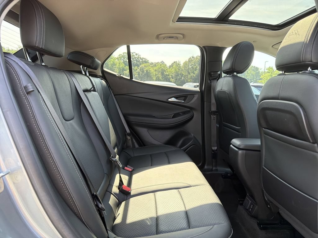 Used 2023 Buick Encore GX Essence w/ Experience Buick Package FWD image 16