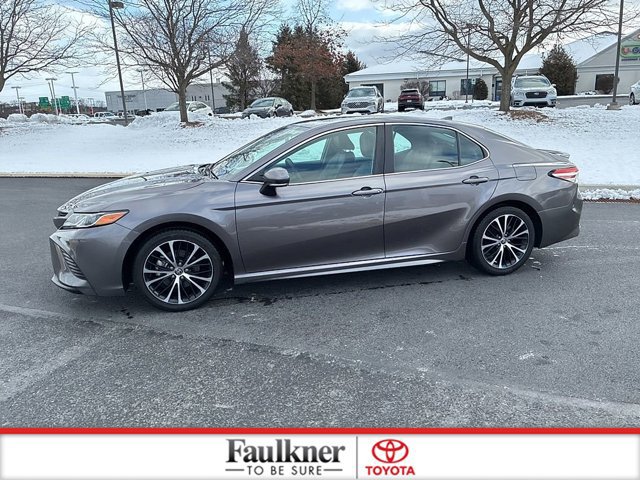 Certified 2020 Toyota Camry SE w/ Convenience Package image 14