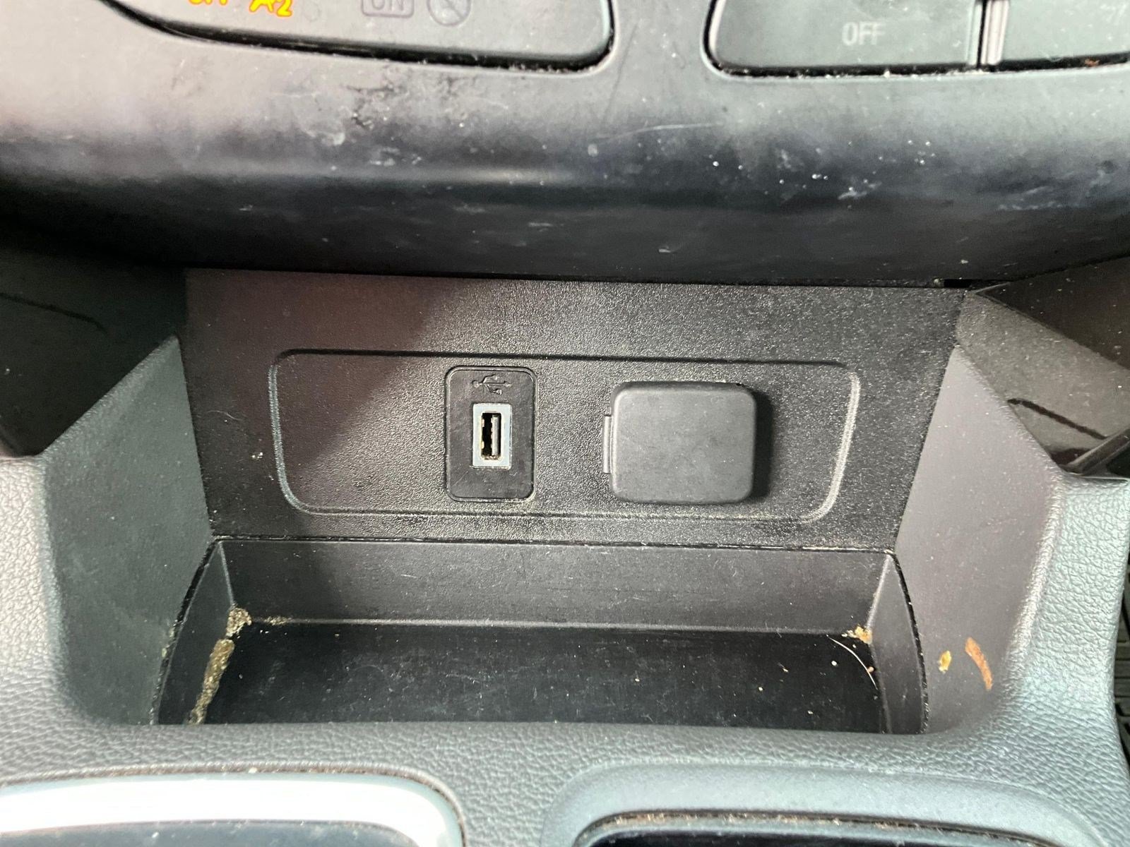Used 2017 Ford Escape Titanium FWD image 15