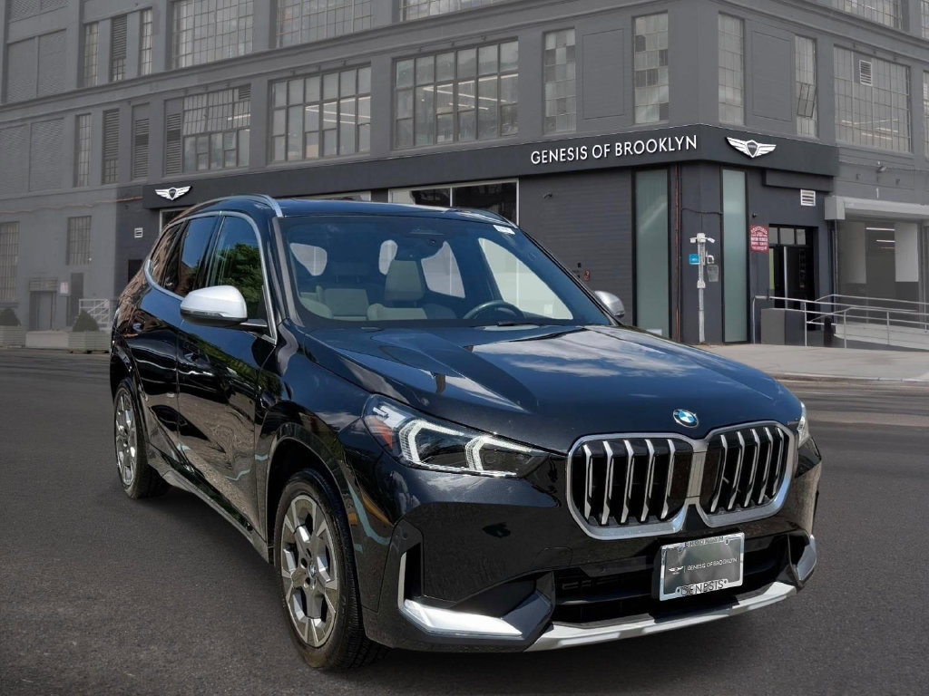 Used 2023 BMW X1 xDrive28i w/ Convenience Package AWD/4WD image 2