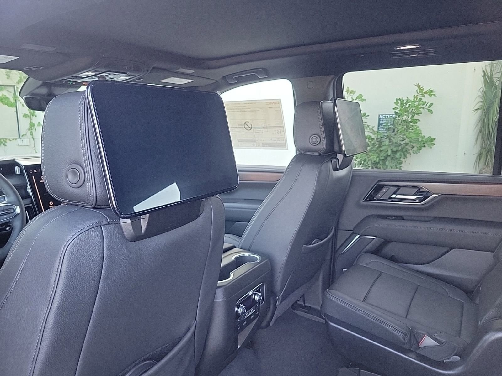 New 2026 GMC Yukon Denali image 12