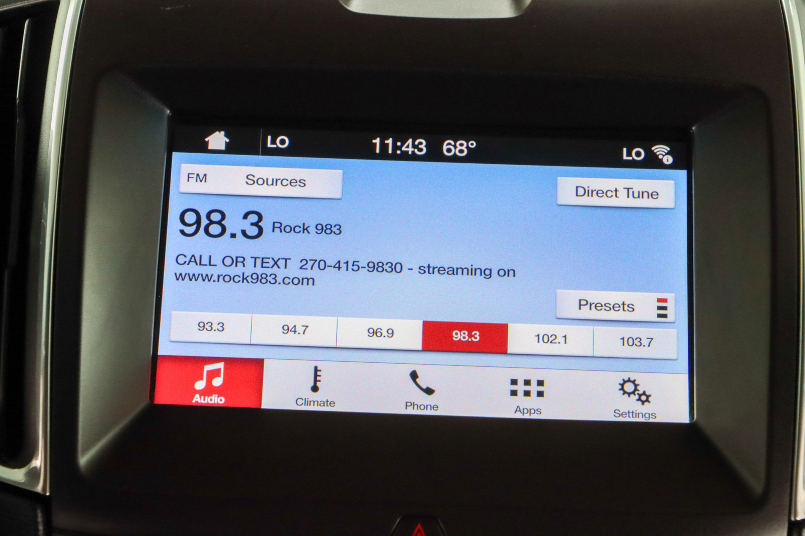 Used 2019 Ford Edge Titanium image 19