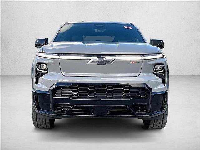 Certified 2025 Chevrolet Silverado EV RST image 3