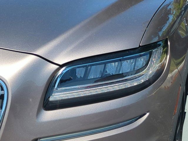Used 2019 Lincoln Nautilus Select image 9