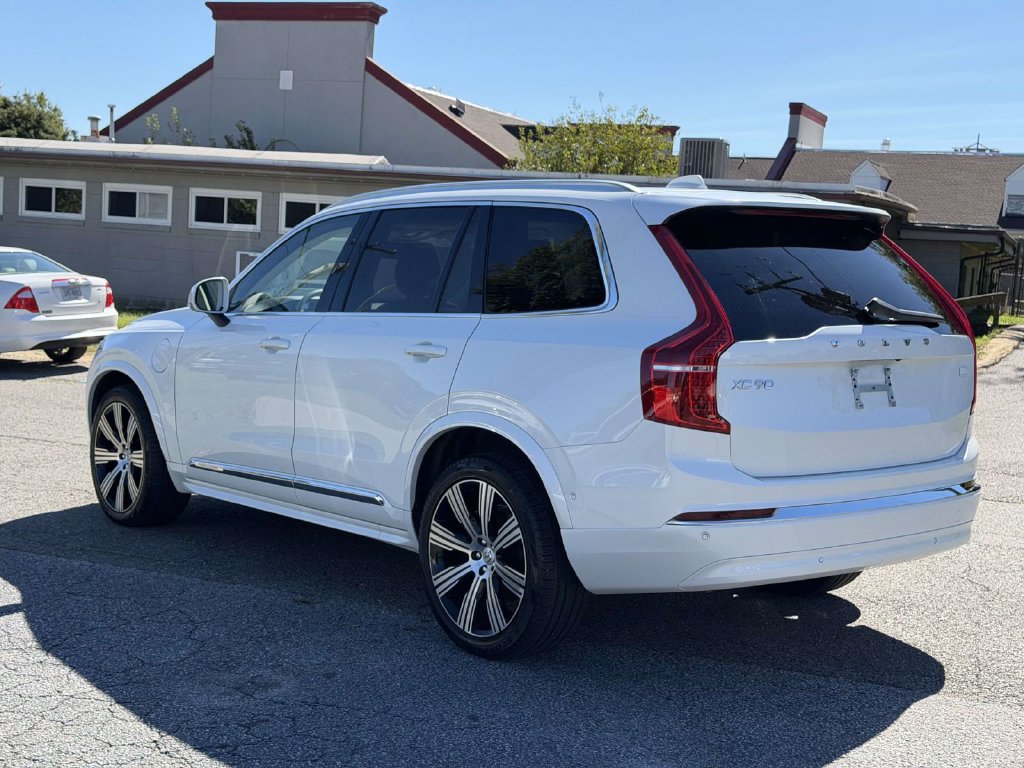 Used 2024 Volvo XC90 T8 Plus w/ Protection Package Premier AWD/4WD image 22