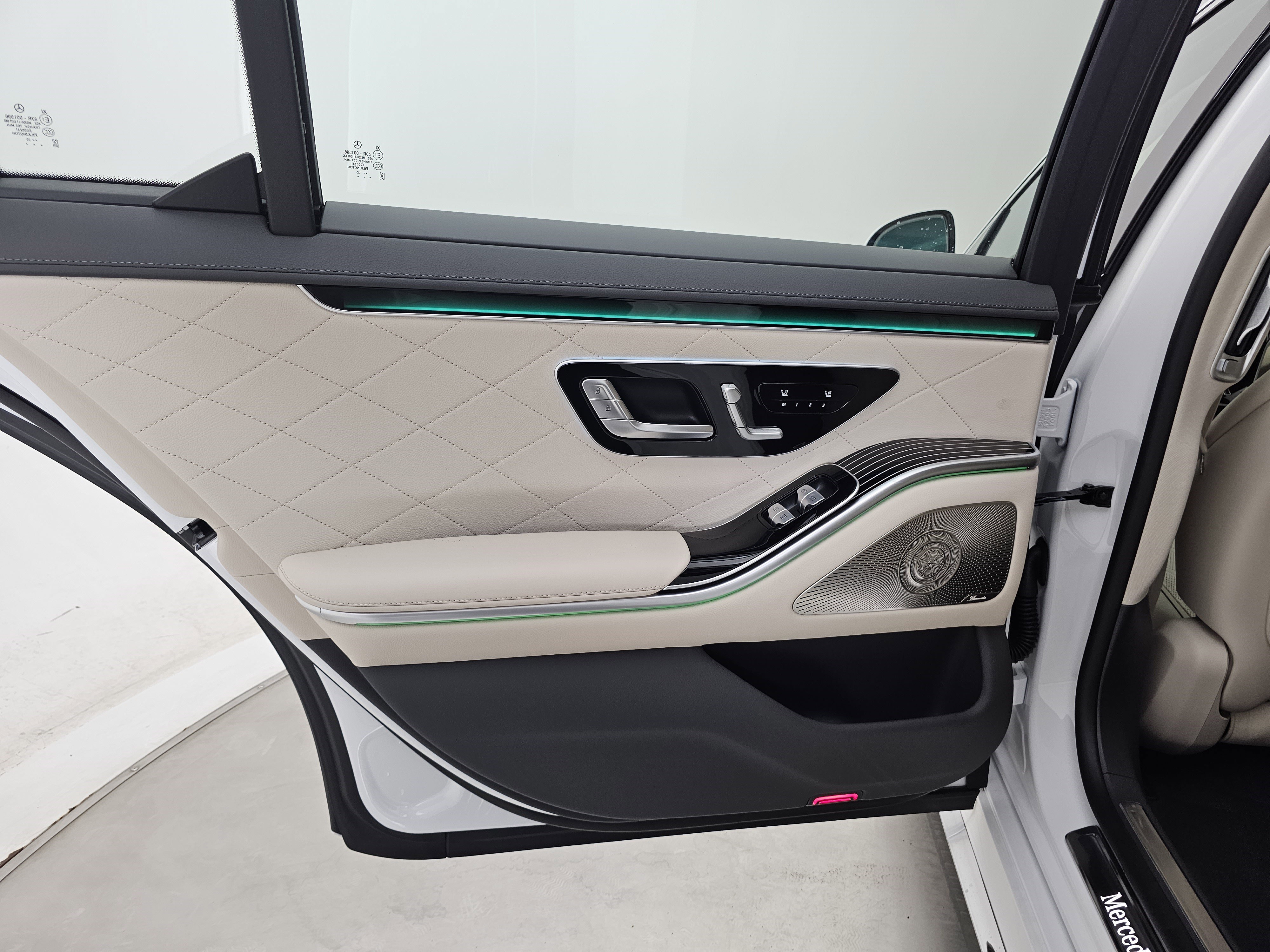 New 2026 Mercedes-Benz S 580 4MATIC Sedan image 22