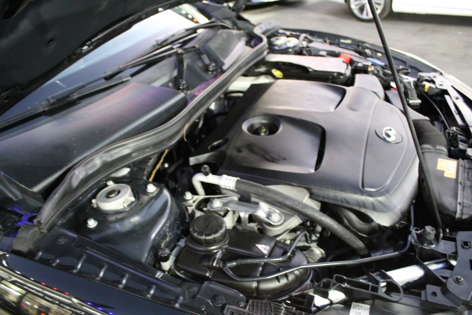 Used 2017 INFINITI QX30 Premium FWD image 36
