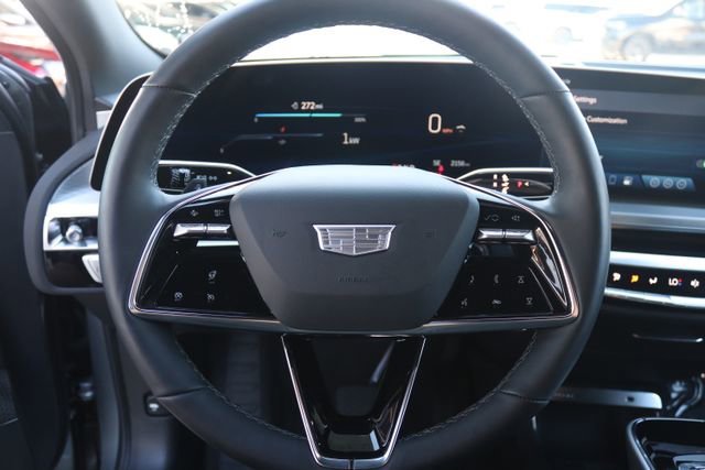 Certified 2025 Cadillac Lyriq Luxury image 10