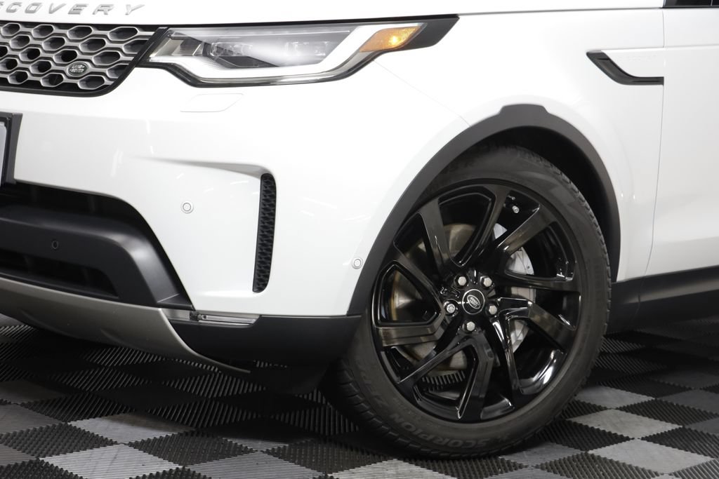 Certified 2025 Land Rover Discovery S AWD/4WD image 3
