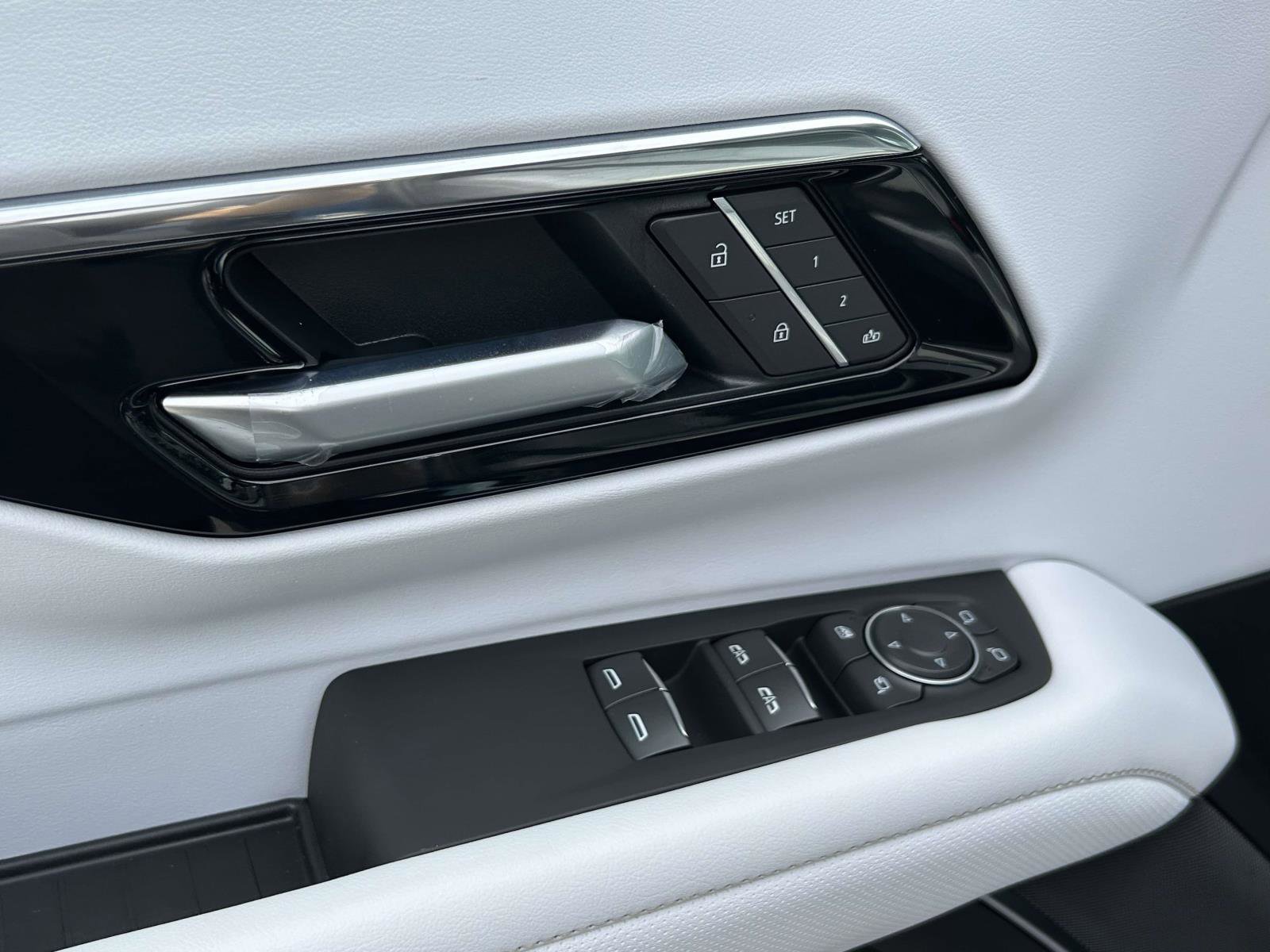 New 2026 Chevrolet Suburban Premier AWD/4WD image 20