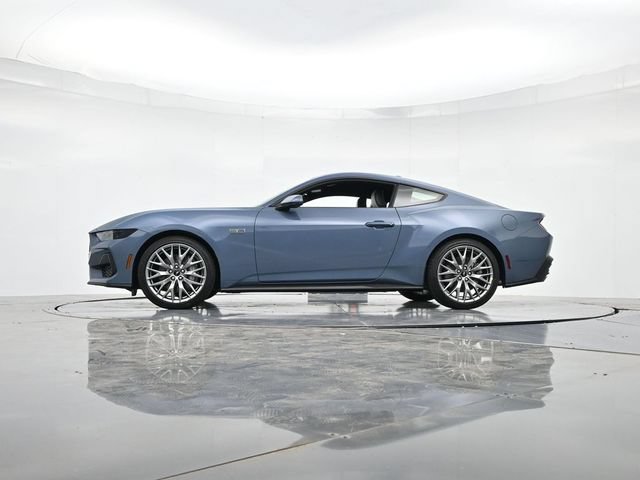 Used 2025 Ford Mustang GT Premium RWD image 36