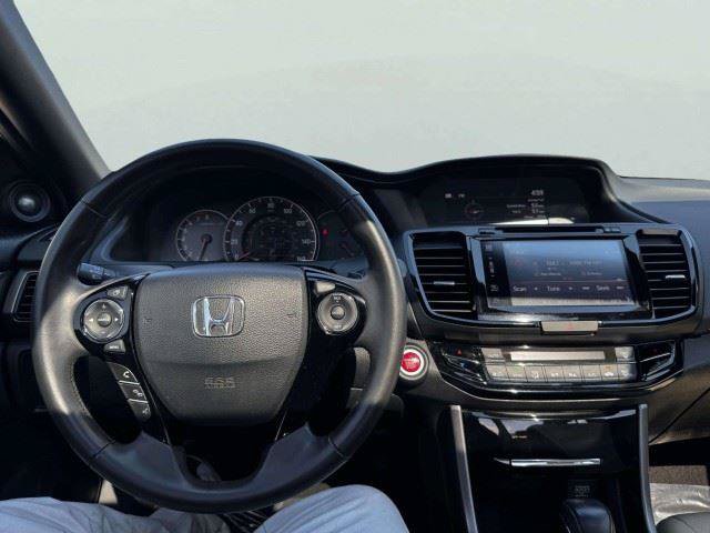 Used 2017 Honda Accord EX-L image 32
