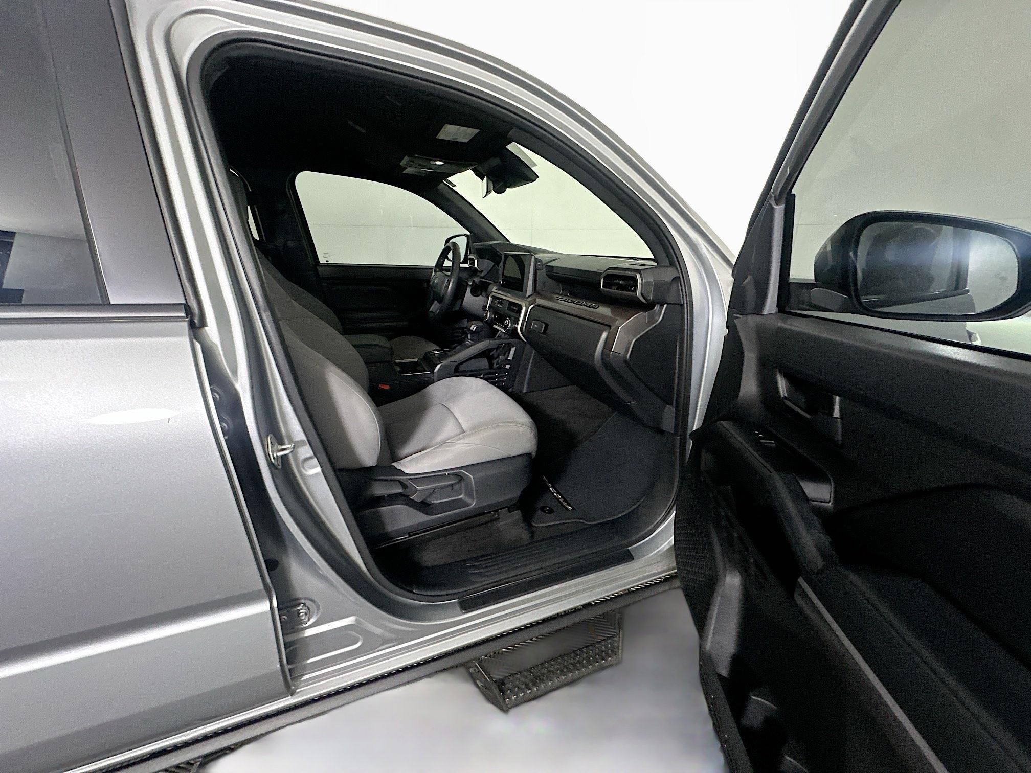 Used 2024 Toyota Tacoma SR5 RWD image 30