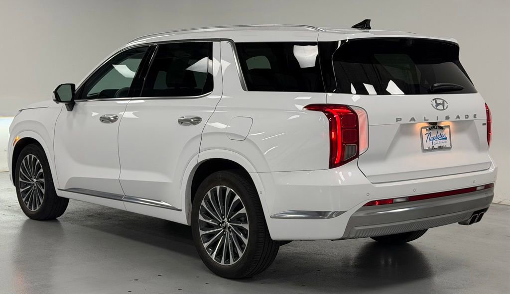 Used 2025 Hyundai Palisade Calligraphy AWD/4WD image 4
