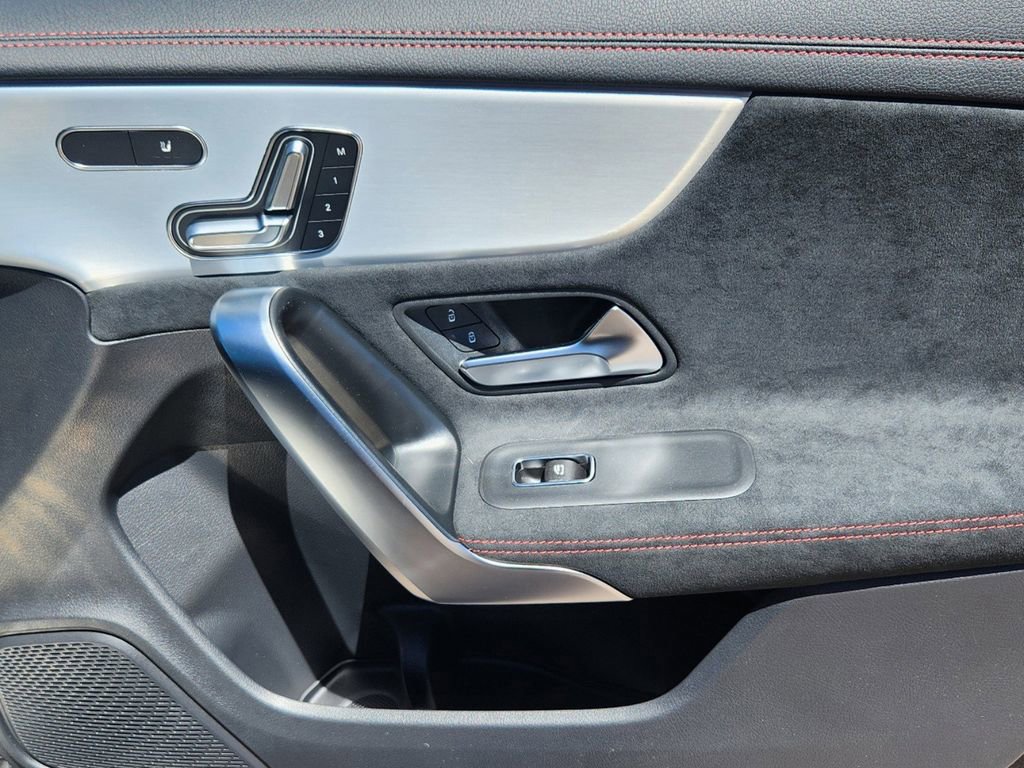 New 2025 Mercedes-Benz CLA 250 4MATIC image 18
